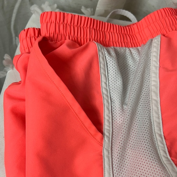 Under Armour Women's Bright Pink Athletic Shorts - Picture 6 of 6
